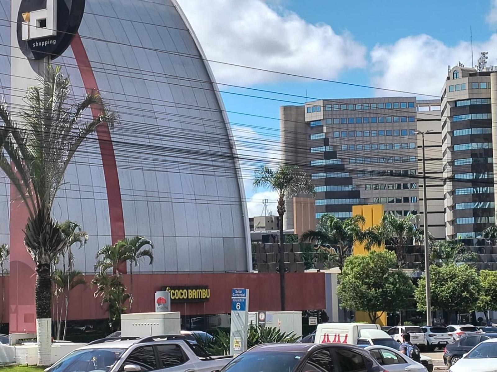 Hotel Grand Mercure Flat Particular Com Varanda, Garagem E Wi-Fi Brasilia Esterno foto